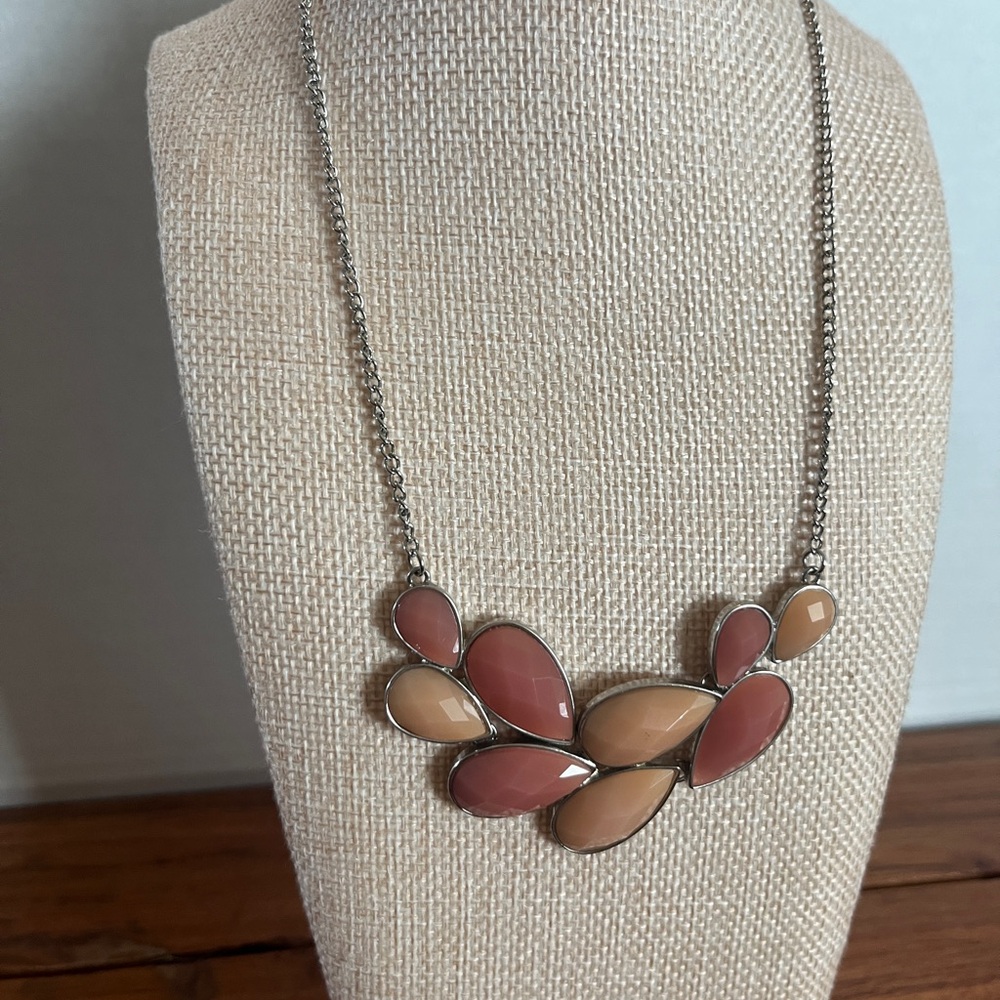 Women’s statement necklace pink and peach teardrop